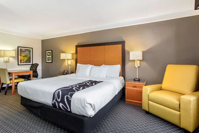 جناح بسرير كينج، La Quinta Inn Champaign 8/10