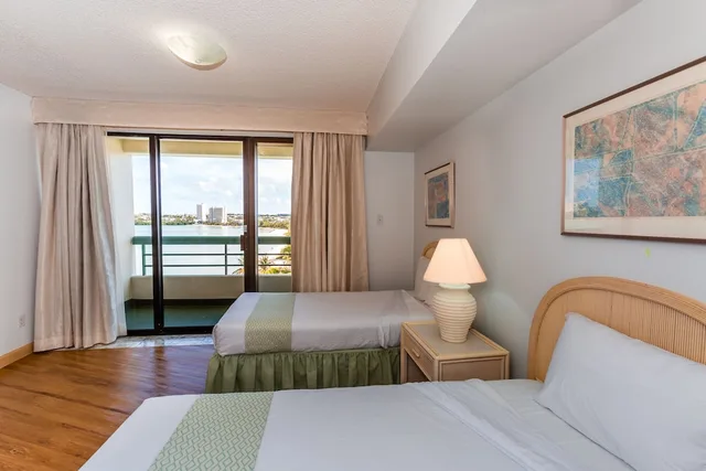 3 Bedrooms, Condo, Panoramic, 1 King and 2 Queen Beds, Ocean View, Kitchen, Alupang Beach Tower 3/5