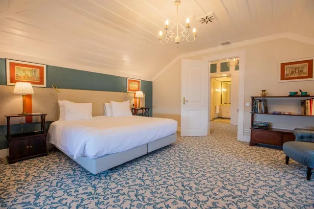 Suite, Side Ocean View, Attic, Estoril Vintage Hotel 2/3