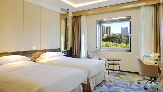 غرفة ديلوكس بسريرين منفصلين، Kempinski Hotel Beijing Yansha centre 3/5