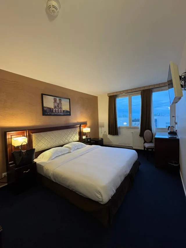 غرفة بسرير مزدوج، Hotel Grand Paris 5/10