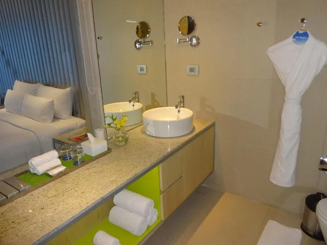 Suite, Avasa Hotels 2/2