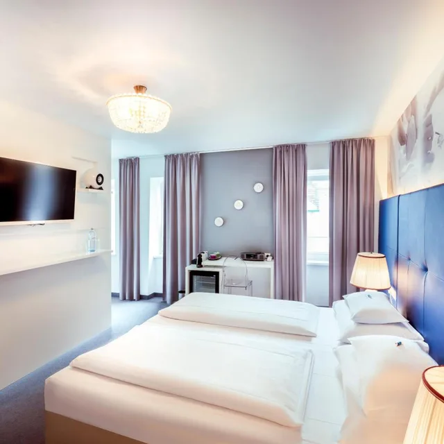 غرفة بسرير كينج بإطلالة على المتنزه، Boutique Hotel Donauwalzer 1/10