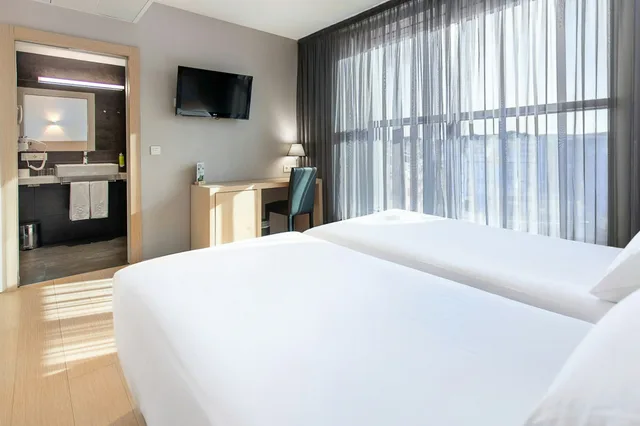 غرفة عائلية رباعية، Sercotel Hola Tafalla 3/7
