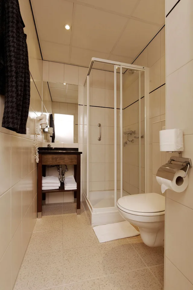 Room, 2 Beds, BEST WESTERN DAM SQUARE INN 5/8