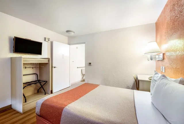 غرفة قياسية بسرير كوين، Motel6 Youngtown, AZ - Phoenix - Sun City 5/10