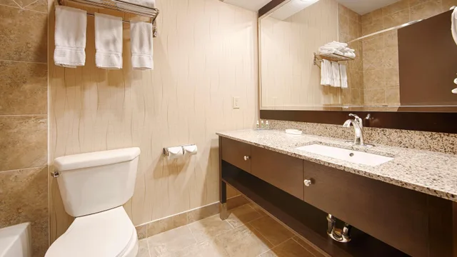 Suite, King Bed, Best Western Plus South Edmonton Inn and Suites 7/8