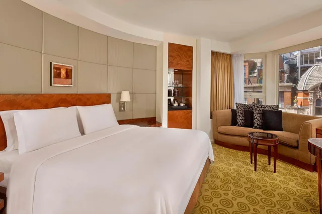 جناح تنفيذي بغرفة نوم واحدة، The Park Tower Knightsbridge, a Luxury Collection Hotel, London 1/10