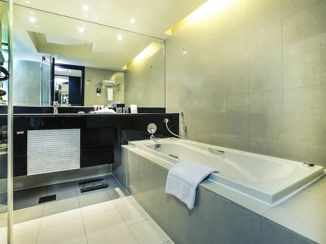 غرفة سوبيريور بسرير مزدوج، Mercure Gold Hotel Jumeirah By Accor 8/8