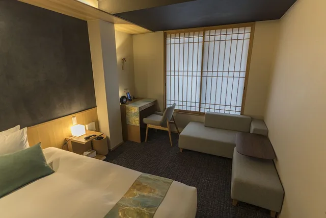 غرفة بريميوم بسرير كينج، Miru Kyoto Nishiki 1/2