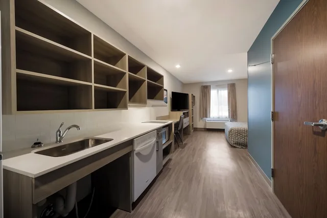 جناح بسرير كوين لذوي الإعاقة، WoodSpring Suites East Lansing - University Area 5/6