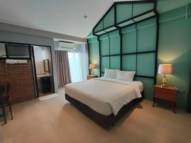 غرفة قياسية بسرير كينج، Qoo Hotel 1/2