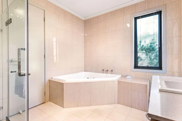 2 Bedrooms, Apartment, Quality Hotel Point Cook 6/6