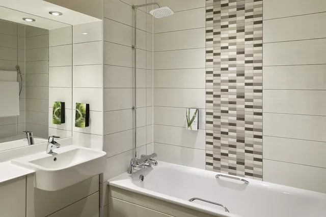 غرفة عائلية ثلاثية بسرير مزدوج وسرير فردي، Premier Inn Portsmouth Havant South 2/2