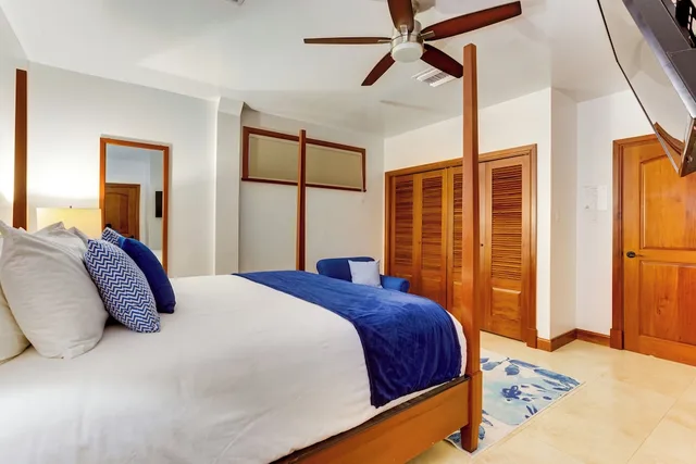 جناح ملكي بسريرين كينج بغرفتي نوم مع أريكة، San Ignacio Resort Hotel 1/4
