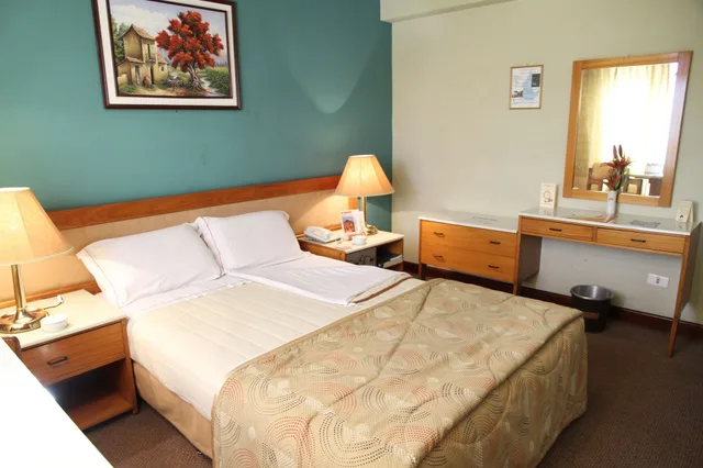 Room, Single, Queen Bed, CESARS PLAZA 1/6