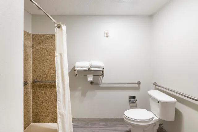 غرفة بسريرين كوين لذوي الإعاقة، OYO Hotel Stafford TX I-69 North 6/7