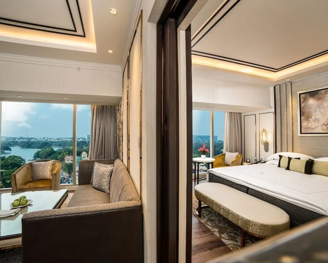 جناح ديلوكس بسرير كينج، Taj MG Road Bengaluru 2/3