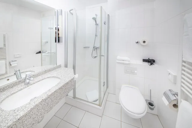 غرفة قياسية بسرير كينج، Hotel Bremer Hof 2/3