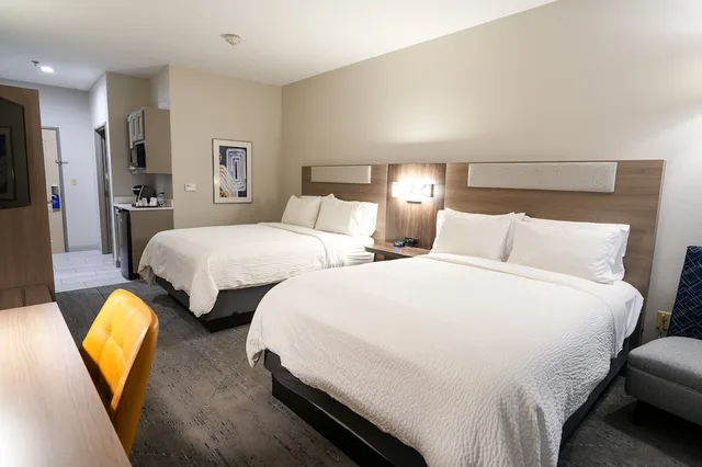Standard, 2 Queen Beds, Accessible, Holiday Inn Express Hotel And Suites Cedar Hill 2/8