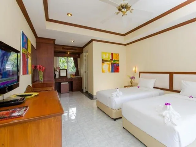 غرفة ديلوكس بسرير مزدوج، Serenity Lakeside Resort 3/3