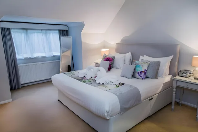 Suite, King Bed, Dining Area, Sofa, Large، The Casa Hotel, Sure Hotel Collection by Best Western 1/1