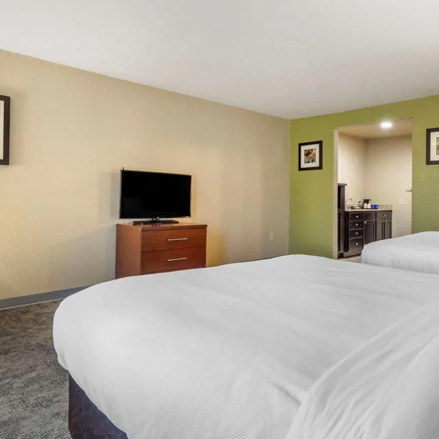 جناح بسريرين كوين، Comfort Inn Bentonville - Crystal Bridges 3/7