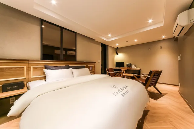 Vip, Double Bed، Cherish Hotel 1/5