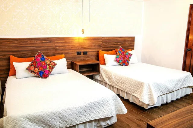 Comfort, Double Bed, Private Bathroom, Courtyard Area، LAS CAMELIAS INN 5/10
