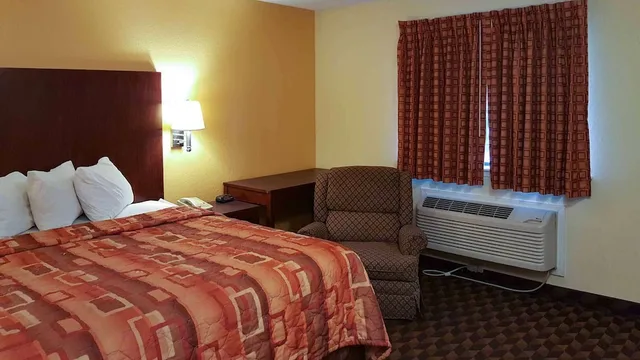 غرفة قياسية بسرير كينج، Motel6 Little Rock, AR - Airport 2/10