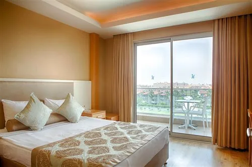 غرفة عائلية بإطلالة على البحر، Kahya Resort Aqua and Spa 1/2