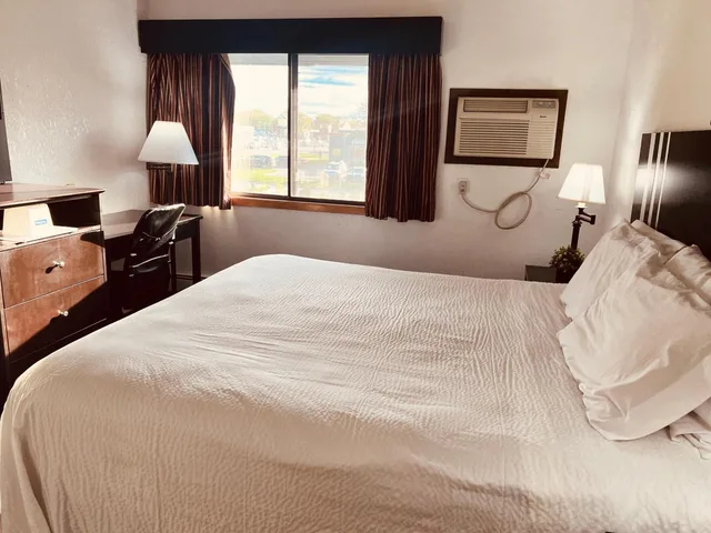 غرفة ديلوكس بسرير كوين، Travelodge By Wyndham Valleyfair Shakopee 5/9