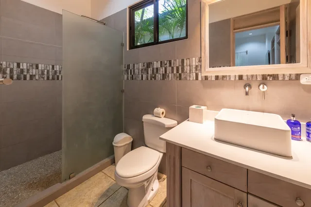 2 Bedrooms, House, King Bed، Bodhi Tree Yoga Resort 6/8