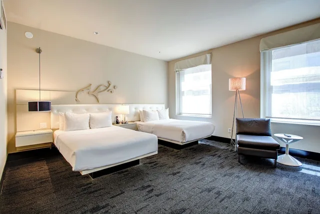 غرفة بريميوم بسريرين مزدوجين لذوي الإعاقة، THE MIDLAND HOTEL, Chicago, a Tribute Portfolio Hotel 2/5