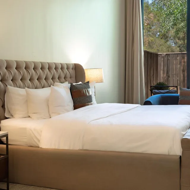 جناح بسرير كينج بإطلالة على المسبح، Calamigos Ranch Resort & Spa 1/1