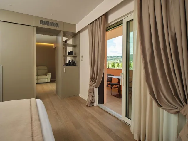 جناح بإطلالة على المدينة، Ascesi Resort 7/10