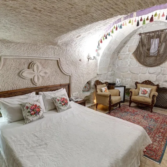 Cave, Superior، Roc Of Cappadocia 1/8