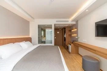 غرفة ديلوكس، Shambhala Hotel Pattaya 1/2