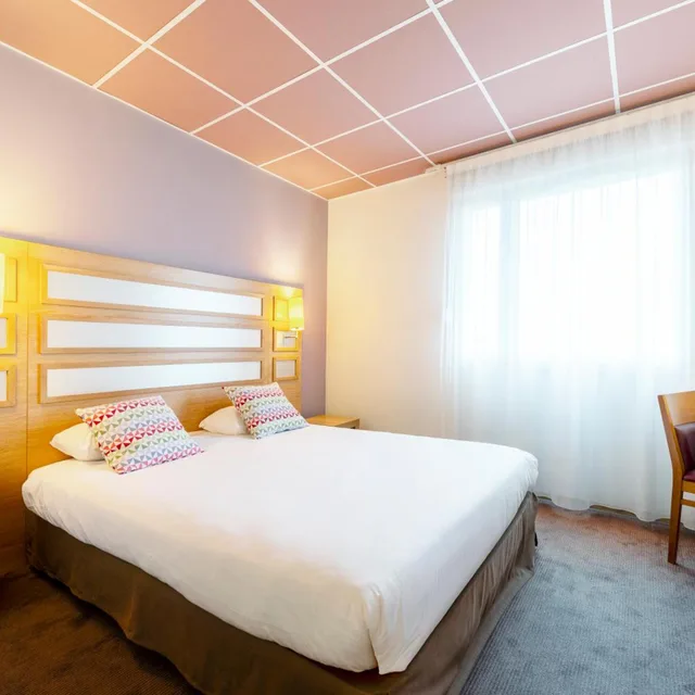 غرفة قياسية بسرير كينج، Hotel Campanile Metz Nord - Talange 1/10