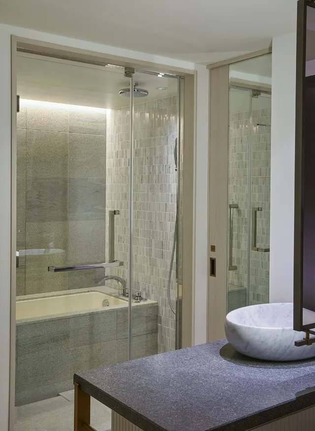 غرفة بريميوم بسرير كينج بمنطقة جلوس، Kimpton Shinjuku Tokyo 5/5