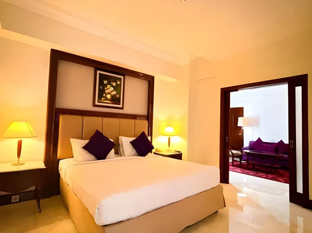 جناح تنفيذي بسرير كينج وسرير كوين، Arion Suites Hotel Kemang 1/1