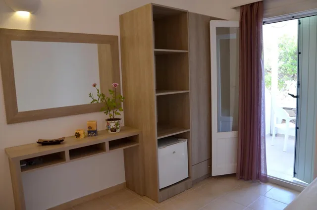 Deluxe, Double Bed, Galaxy 9/9