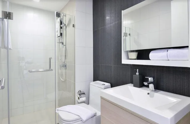 غرفة سوبيريور بسرير مزدوج وسرير فردي بغرفتي نوم، PARK 19 RESIDENCE 2/2