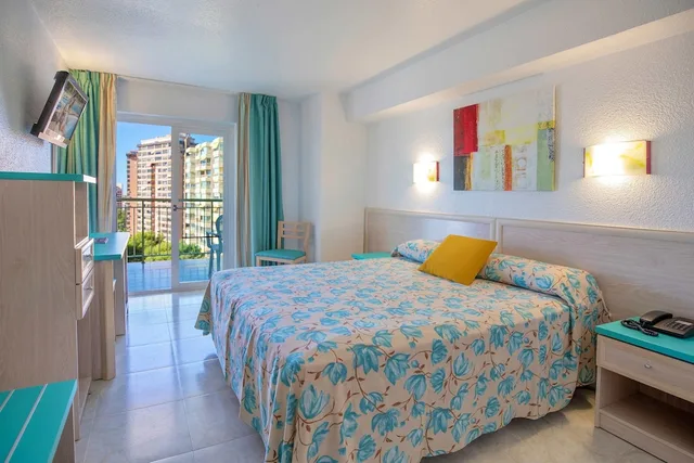 Room, Twin Beds, City View, Terrace, Servigroup Torre Dorada 2/10