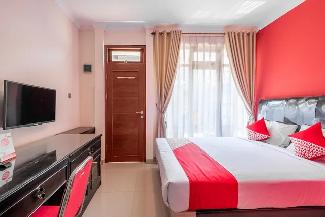 غرفة ديلوكس بسرير مزدوج، OYO Collection O 1032 Rahayu Residence Syariah 4/7
