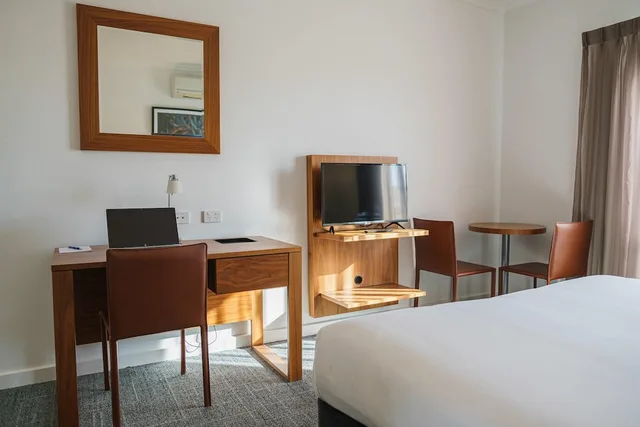 Efficiency, Multiple Beds, Accessible, MainStay Suites Whyalla 4/10