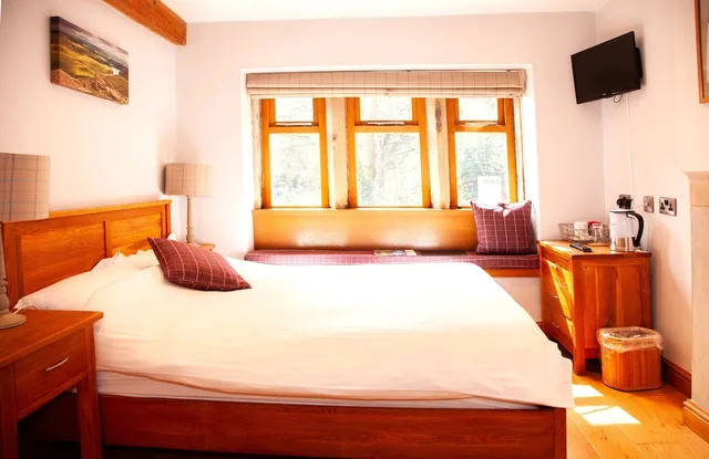 Standard, Double Bed, The Rooms at the Nook 3/8