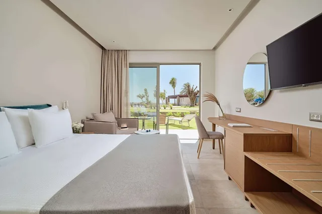 Room, Double Bed, Pool View, Sofa, Princess Sun Hotel 1/3