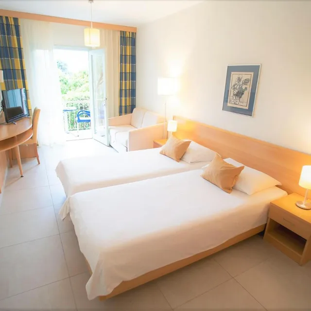 غرفة كومفورت مزدوجة بشرفة، Aminess Vival Casa Velaris 3/9