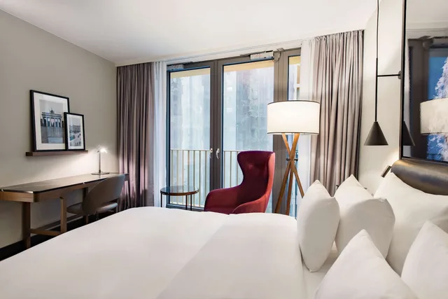 Collection, Premium, King Bed، Radisson Collection Hotel, Berlin 2/6